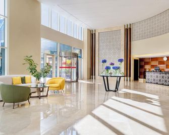 Grand Millennium Al Wahda - Abu Dhabi - Lobby