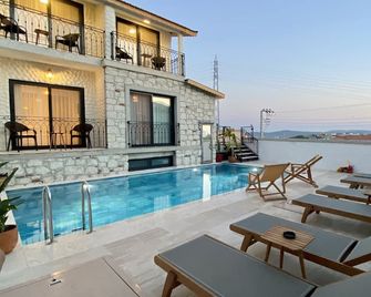 Serez Otel Alaçati by La Mira - Ildır - Havuz