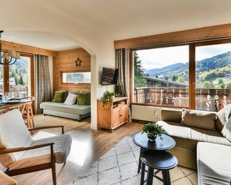 Confort aux Gets: T2 avec balcons, ski et parking - FR-1-685-83 - Les Gets - Living room