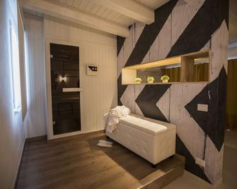 Dimora Rossi - Turi - Living room