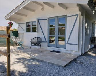 La fontaine de rocoule - Espeluche - Patio