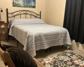 Super CLEAN and Comfortable 7 mile to downtown Newberry 5 mile from I 26 - Newberry - Camera da letto