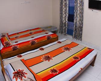 Himachol Tourist Lodge - Srimangal - Habitación