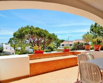 Casa Bella, Vale Do Lobo, Algarve - 3 bed apartment with private pool - Loulé - Balcon