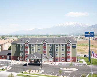 Microtel Inn & Suites by Wyndham Springville/Provo - Springville - Gebäude