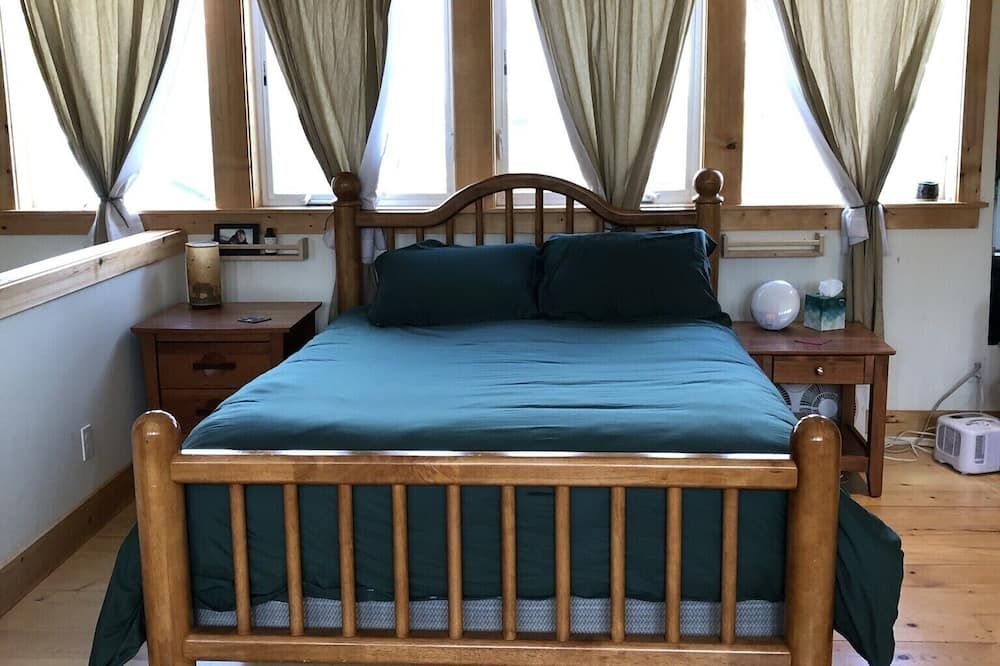 Sweet little house in quiet Neighborhood - Seattle - Bedroom