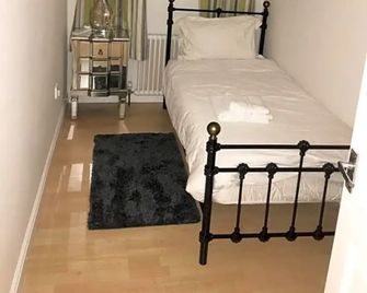 Pendleton - Peterborough