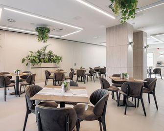 Park Hotel Mosonmagyaróvár - Mosonmagyaróvár - Restaurante