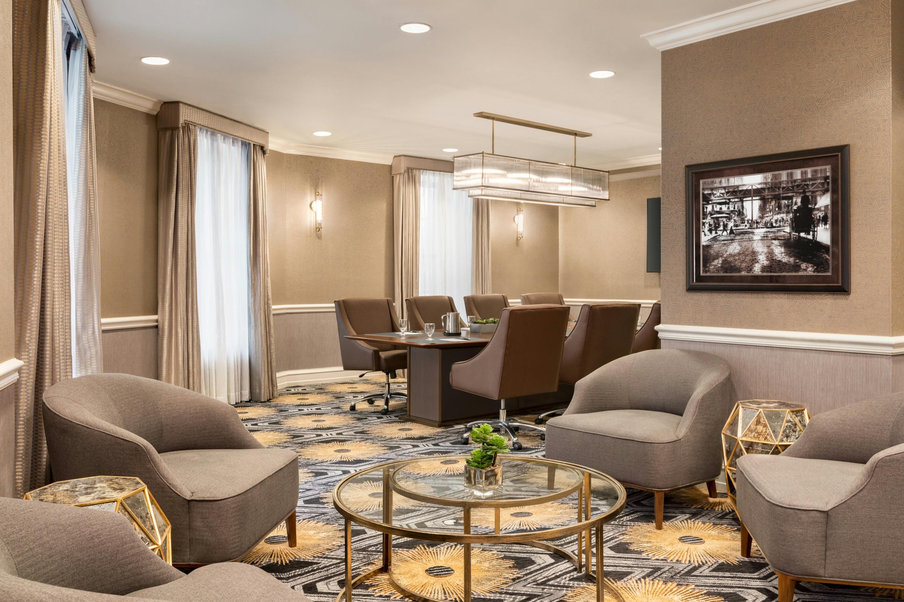 مارتينيك نيو يورك أون برودواي، كوريو كوليكشن باي هيلتون