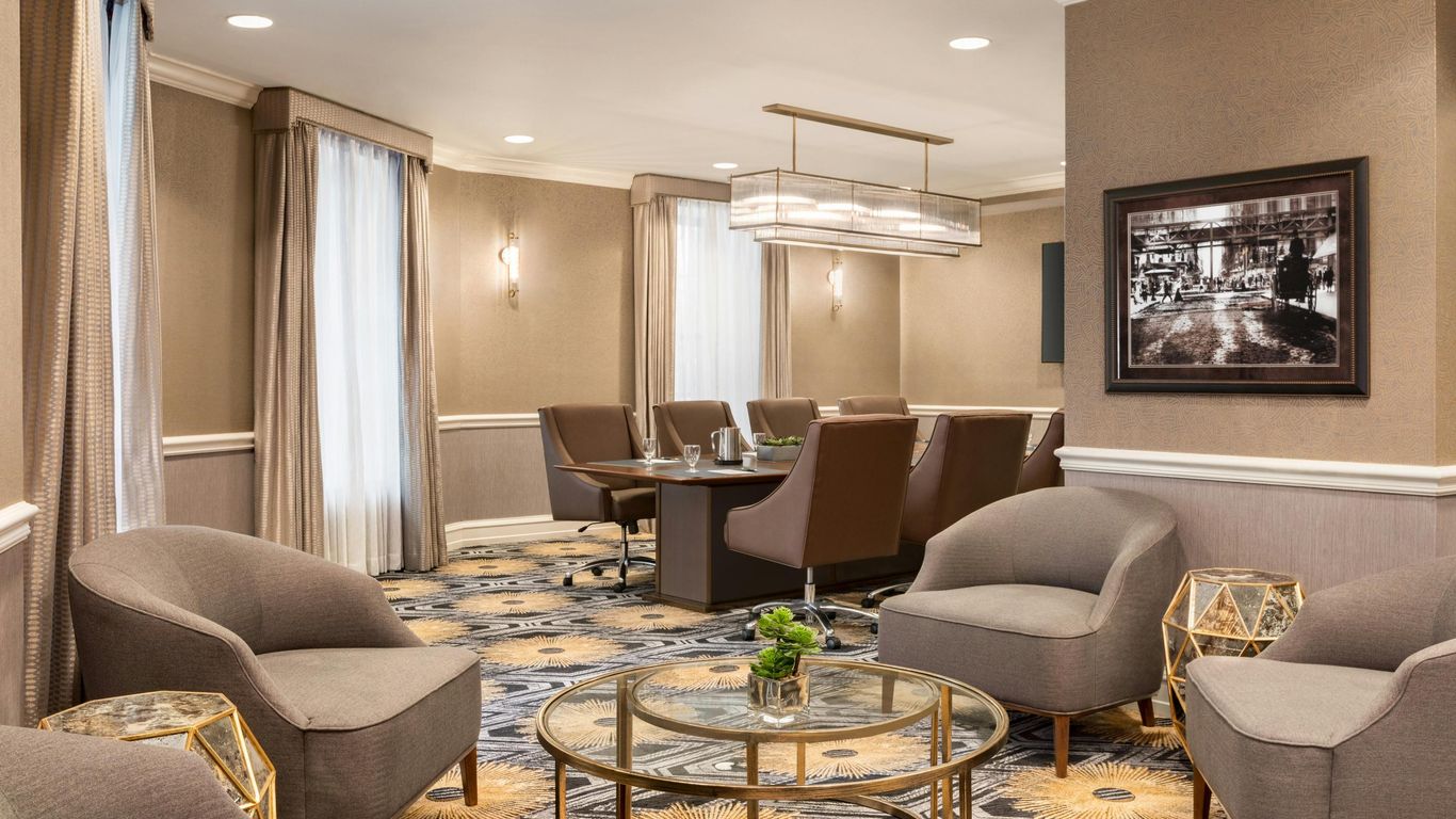 Martinique New York on Broadway, Curio Collection by Hilton