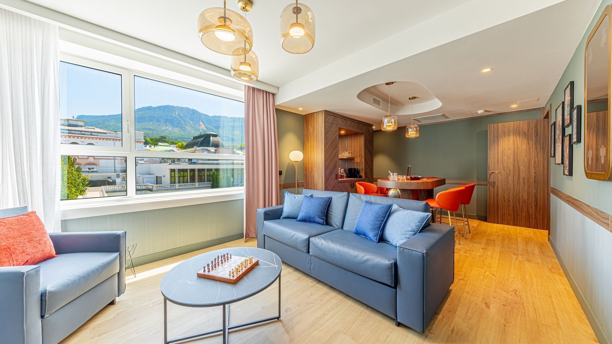 Golden Tulip Aix les Bains - Hotel & Spa - אקס לה-באן - סלון