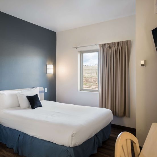 Bedroom view of Red Lion Inn & Suites Butte