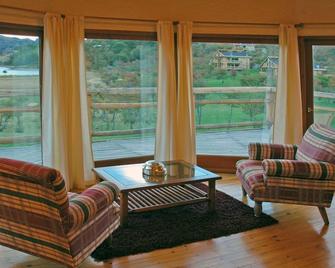 Hacienda Tres Lagos - Puerto Guadal - Living room