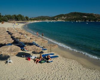 Sun Rise Hotel - Ammoulianí - Plage