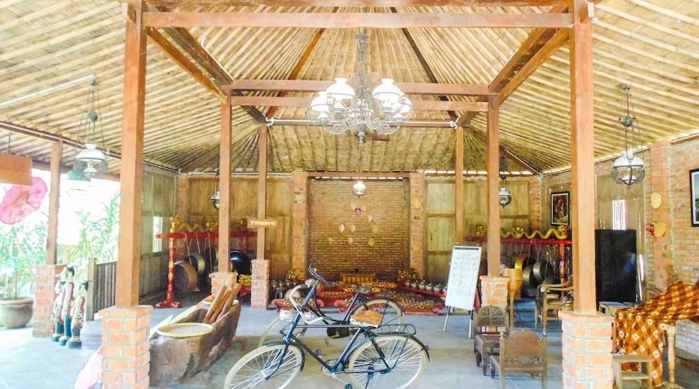 Pendopo 45 Resort - Bogor - Lobby