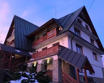 Osrodek Sportowo-Rekreacyjny Sloneczny - Mszana Dolna - Edificio