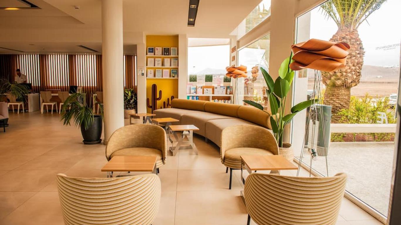 Aequora Lanzarote Suites