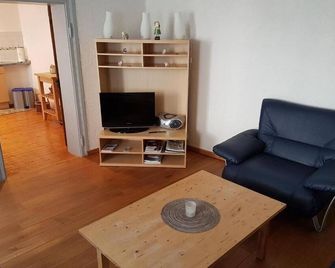 Weingut-Klosterhof - Brauneberg - Wohnzimmer