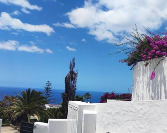Casa Malaga by Huskalia - Tazacorte - Outdoor view