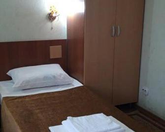 Guest House Lily - Krasnodar - Bedroom
