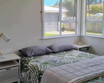 Shell Cottage - lovely cottage situated in Pukenui - Pukenui - Habitación