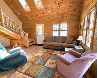 Central Lake Cabanas #6 - Central Lake - Living room