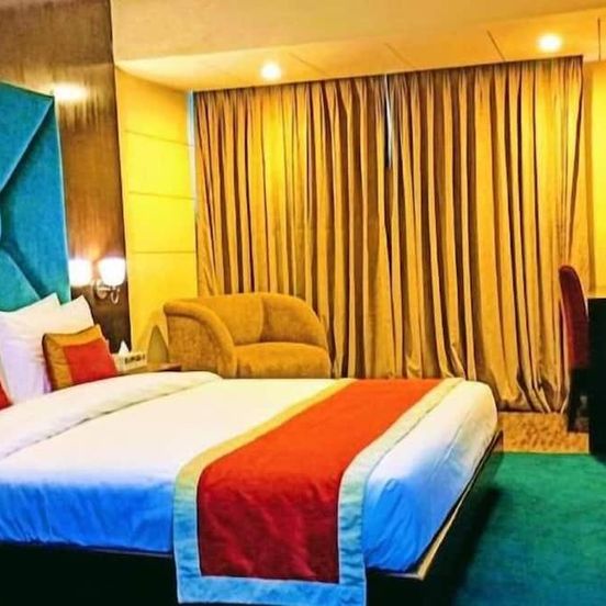 West Park Inn image 1