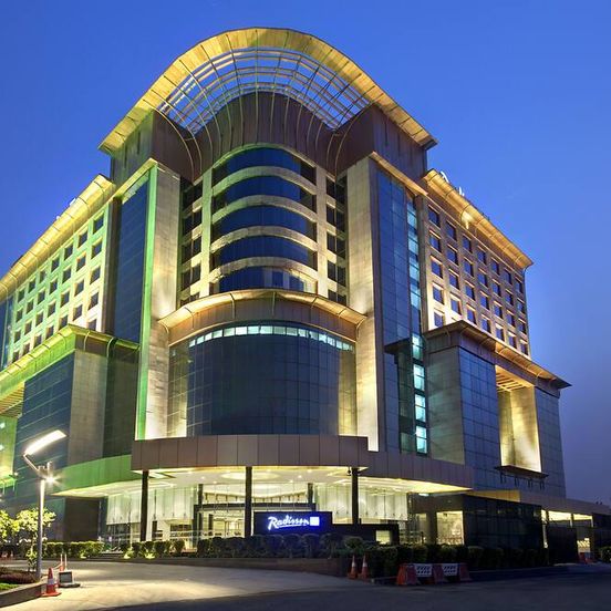 Radisson Blu Kaushambi Delhi NCR image 1