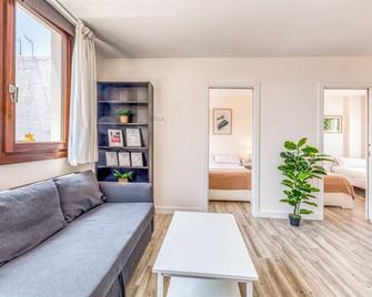 Apartamentos Donato Vista Mar by Croma - Estepona - Stue
