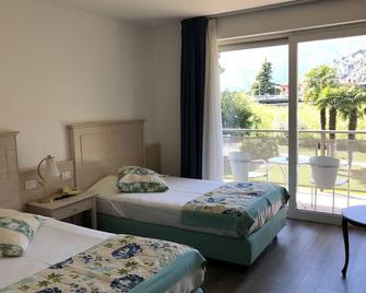 Hotel Piccolo Mondo - Nago–Torbole - Bedroom