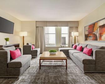 Hampton Inn & Suites New Orleans Downtown (French Qtr Area) - New Orleans - Wohnzimmer