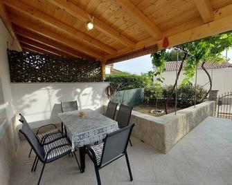 House Antonio in Miholascica (66-1) - Miholascica - Patio