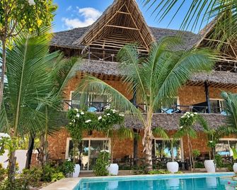 Salama & Mbuyuni Bungalows - Matemwe