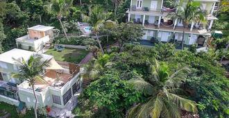 Sea Gate Hotel - Vieques - Building