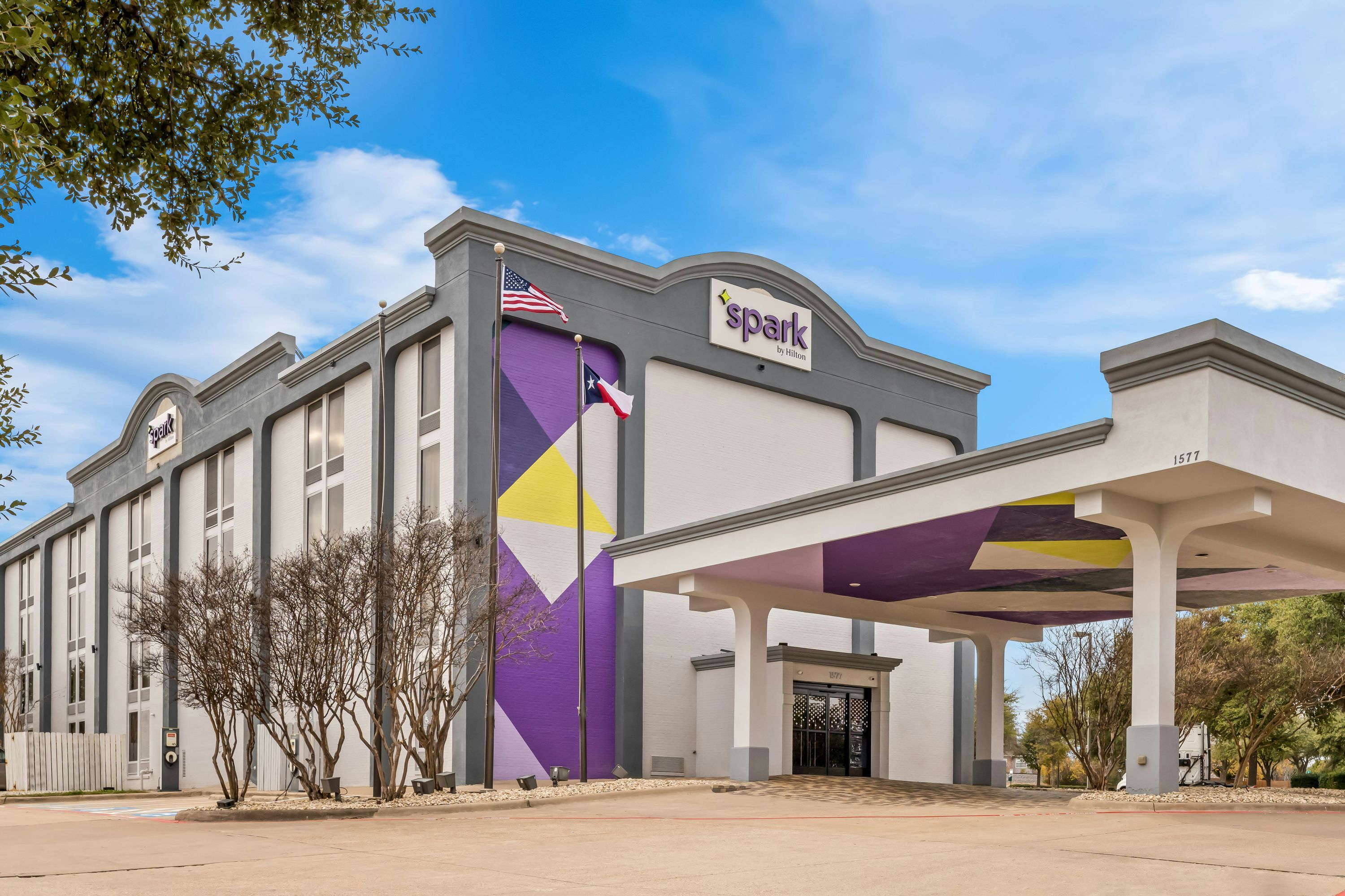 Spark by Hilton Richardson Dallas - Richardson - Building