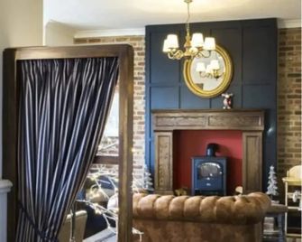 Holystone Bar and Restaurant - Wallsend