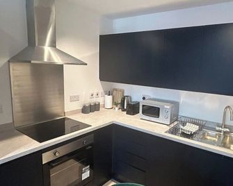 1BR Flat in Andover | Near Local Amenities - Andover - Kuchyň