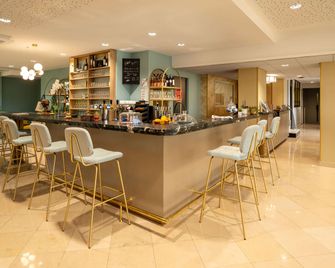 Best Western Hotel Le Quercy - בריב לה גייארד - בר