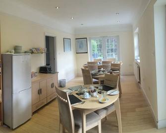 Oakhurst Gatwick B&B - Crawley - Comedor