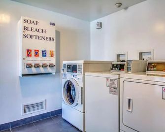 Motel 6 Buffalo Ny Airport Williamsville - Williamsville - Vaskeri