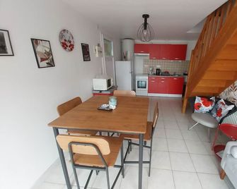 Gîte Petit Coquelicot - Barneville-Carteret - Essbereich