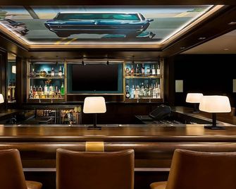 Golden City Gem! 3 Modern Units On The Crest Of Nob Hill! Cycling, Pets Allowed! - San Francisco - Bar