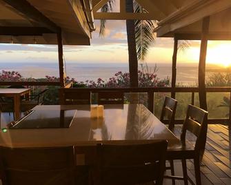 Stunning oceanview property minutes from dolphins - Captain Cook - Restaurace