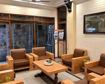 Hotel Saluja - Siliguri - Lounge