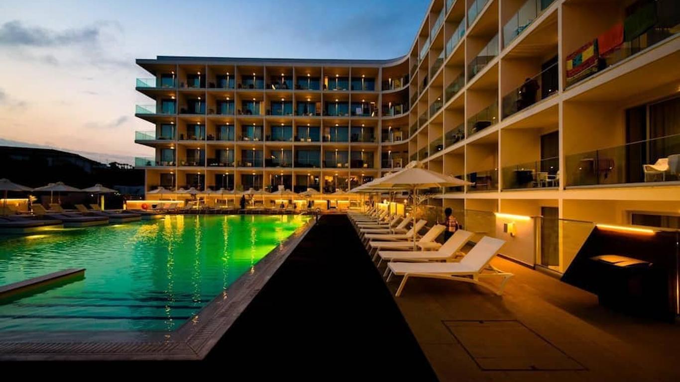 إيلينا هوتل