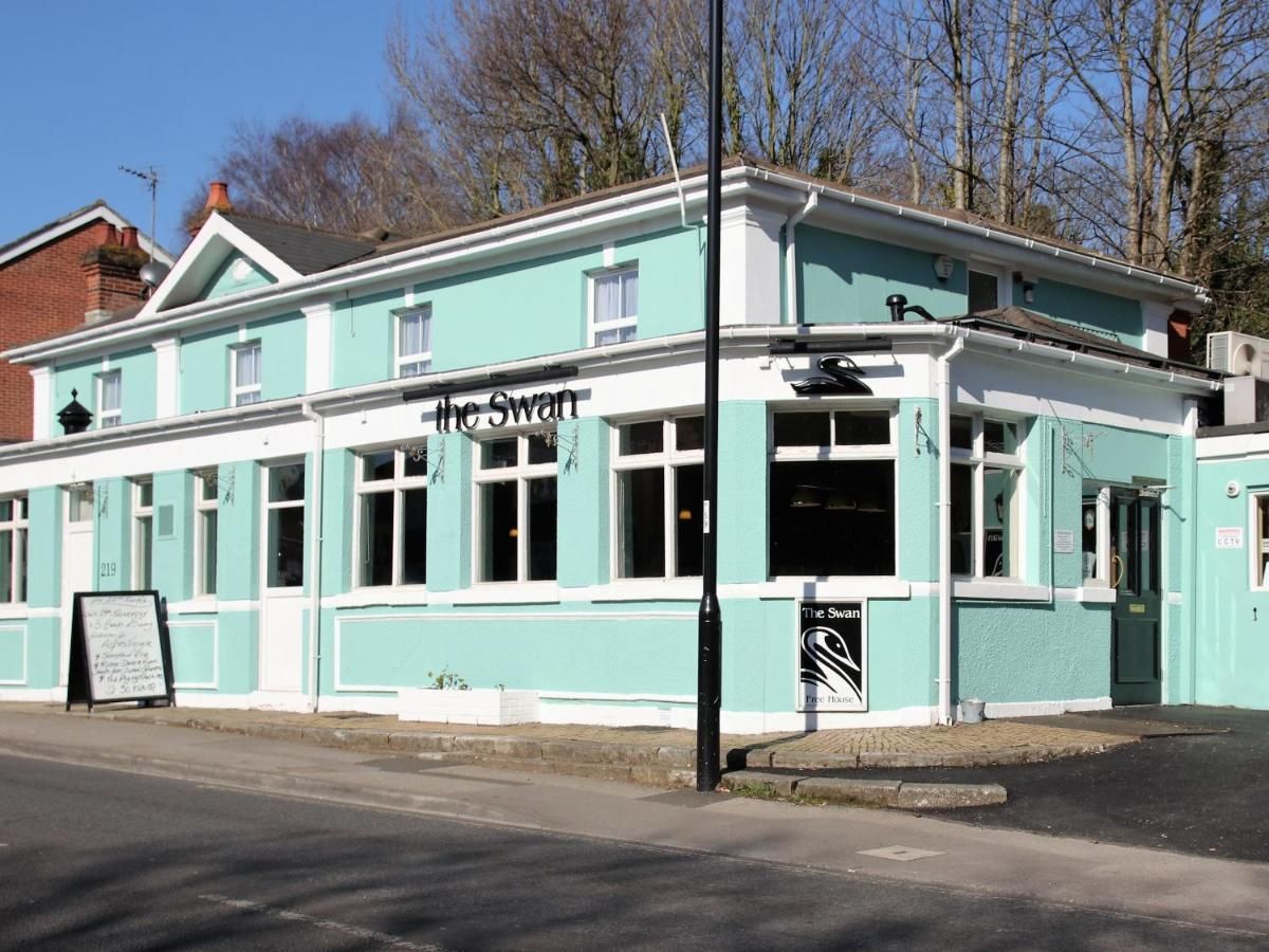 The Swan Inn thumbnail 3