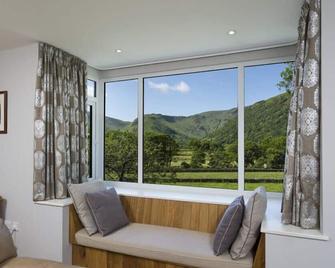 Cherry Garth, Family Friendly, With Open Fire In Hartsop - Patterdale - Living room