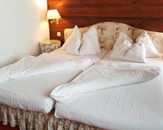 Landhotel Jagdhof - Guntramsdorf - Bedroom