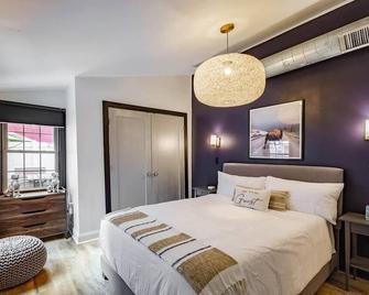 King Bed / Free Parking / Bbq / Fire Pit / Arcade - Pittsburgh - Bedroom