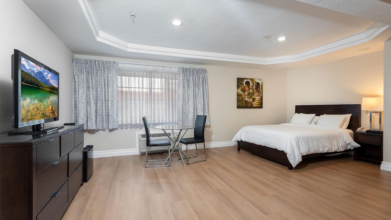 Wilshire Crest Hotel